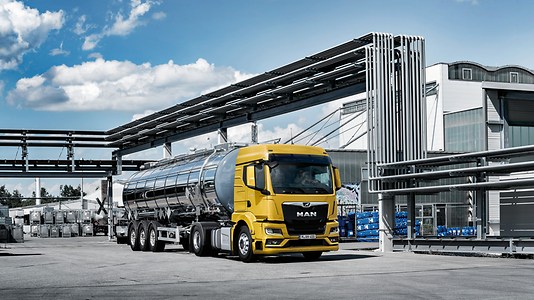 /content/man-lkw-fluessigkeiten-und-gase-teaser-16-9_width_534_height_300.jpg